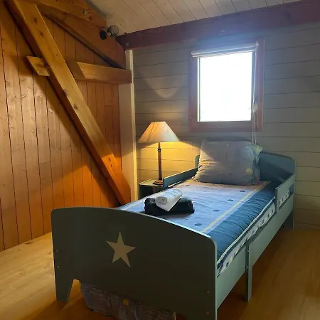 House For 10 People, 4 Bedrooms, 2 Shower