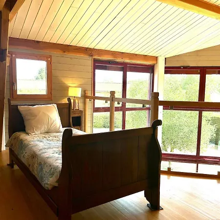 House For 10 People, 4 Bedrooms, 2 Shower Verruyes