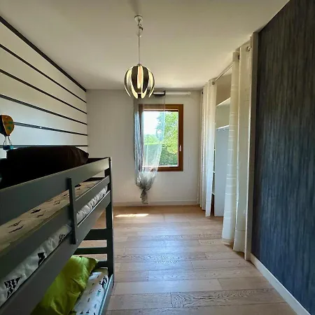 Casa vacanze House For 10 People, 4 Bedrooms, 2 Shower *