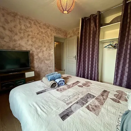 House For 10 People, 4 Bedrooms, 2 Shower